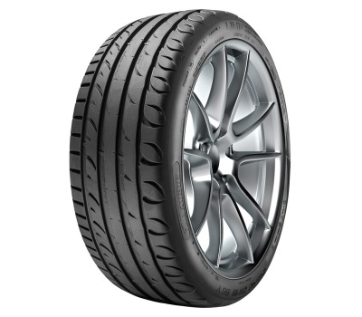 Taurus ULTRA HIGH PERF 235/45/R17 97Y XL vara